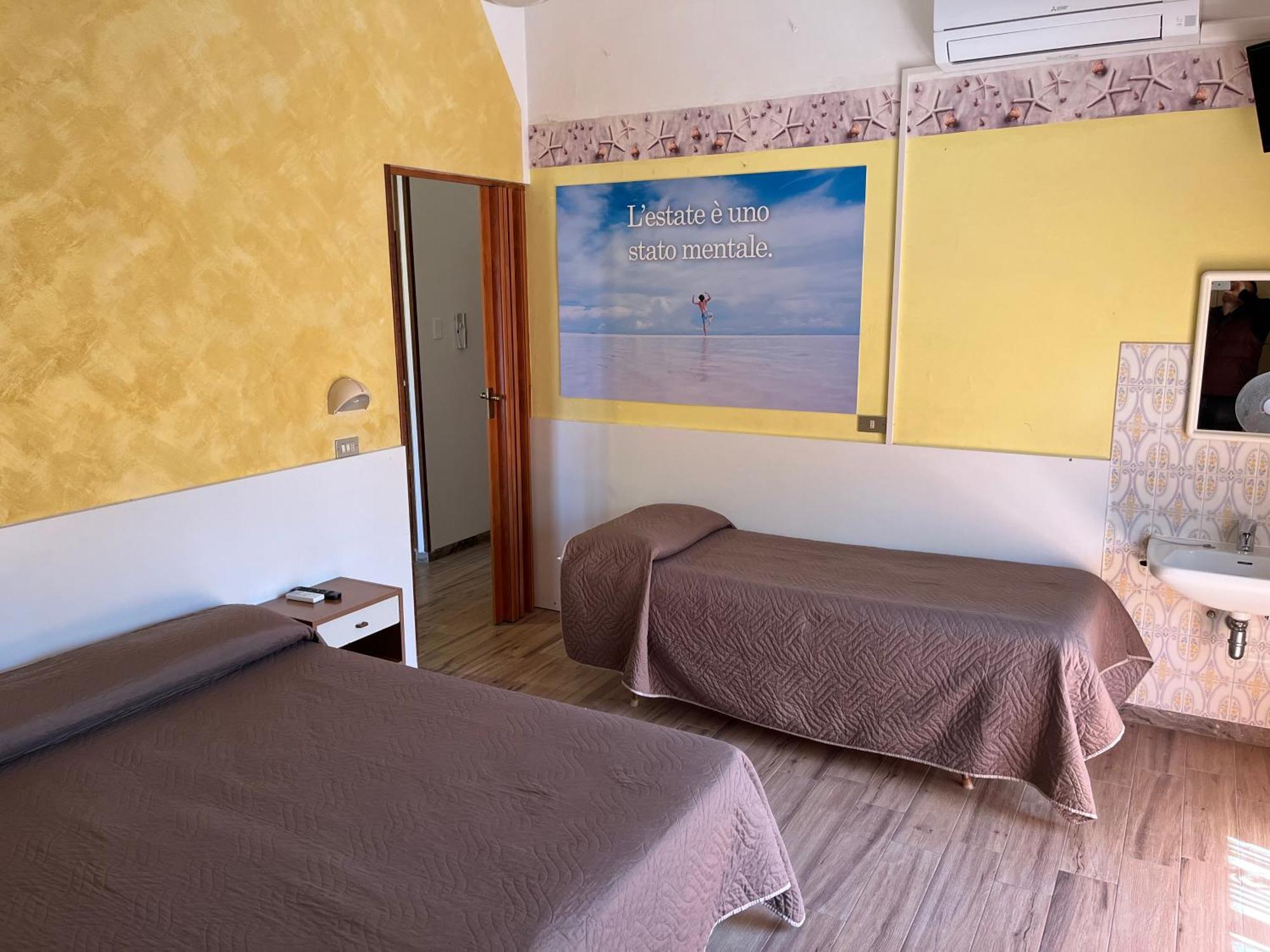 Hotel Wega Bellaria-Igea Marina Exterior foto