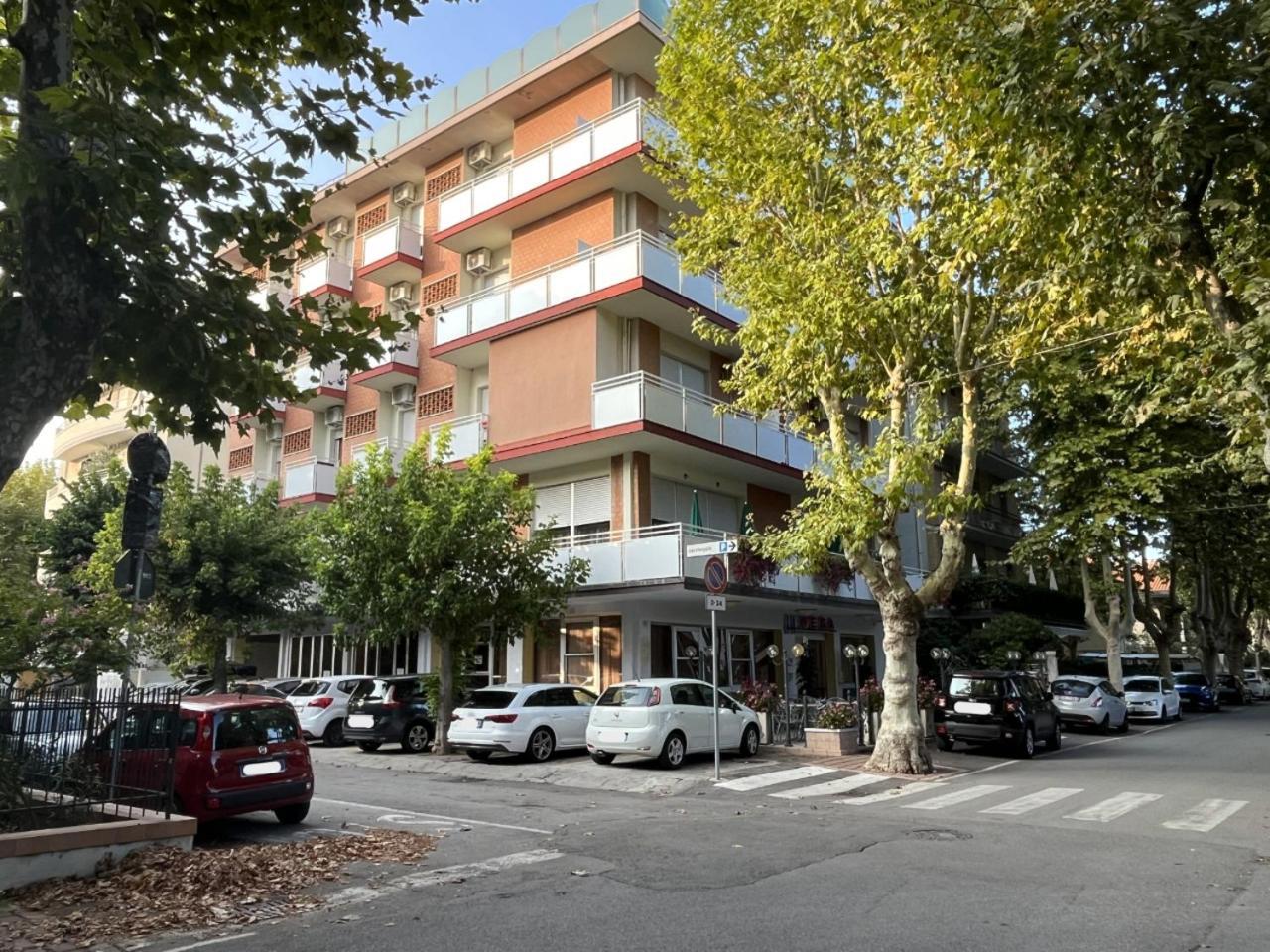 Hotel Wega Bellaria-Igea Marina Exterior foto